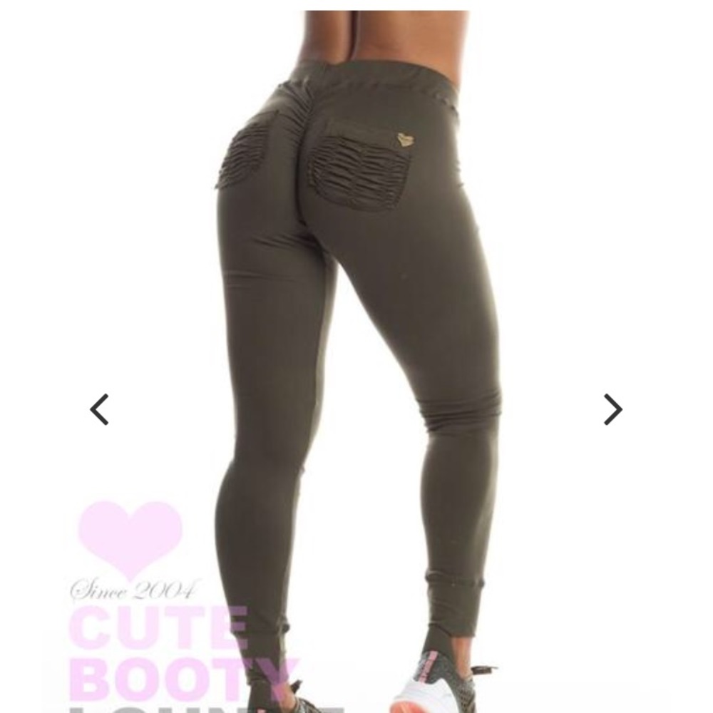 Cute Booty Lounge Olive Green Jogger Size S